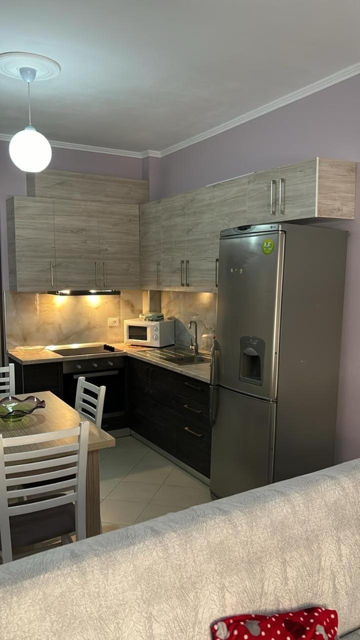 Apartment Albania Orikum Eksteriør billede